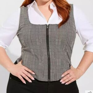 torrid ♡ square neck zip front corset top